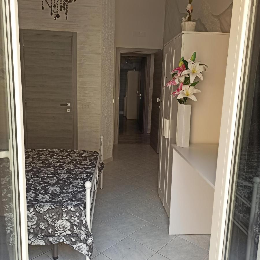 In The Center Rooms Napoli Ngoại thất bức ảnh