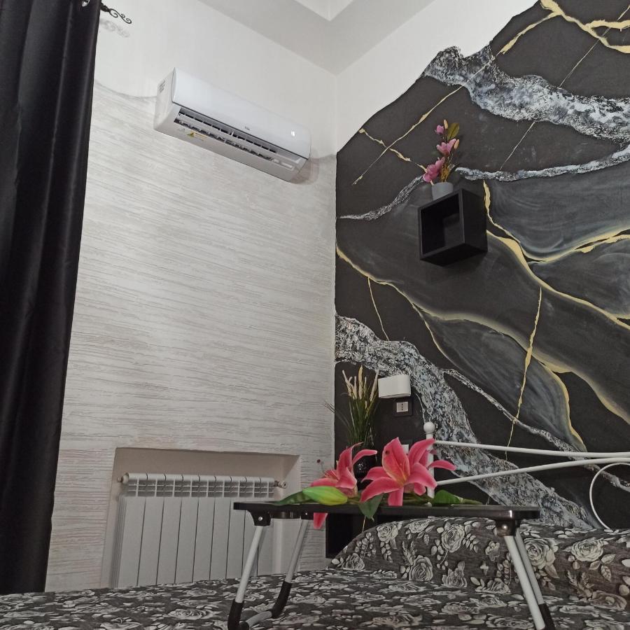 In The Center Rooms Napoli Ngoại thất bức ảnh